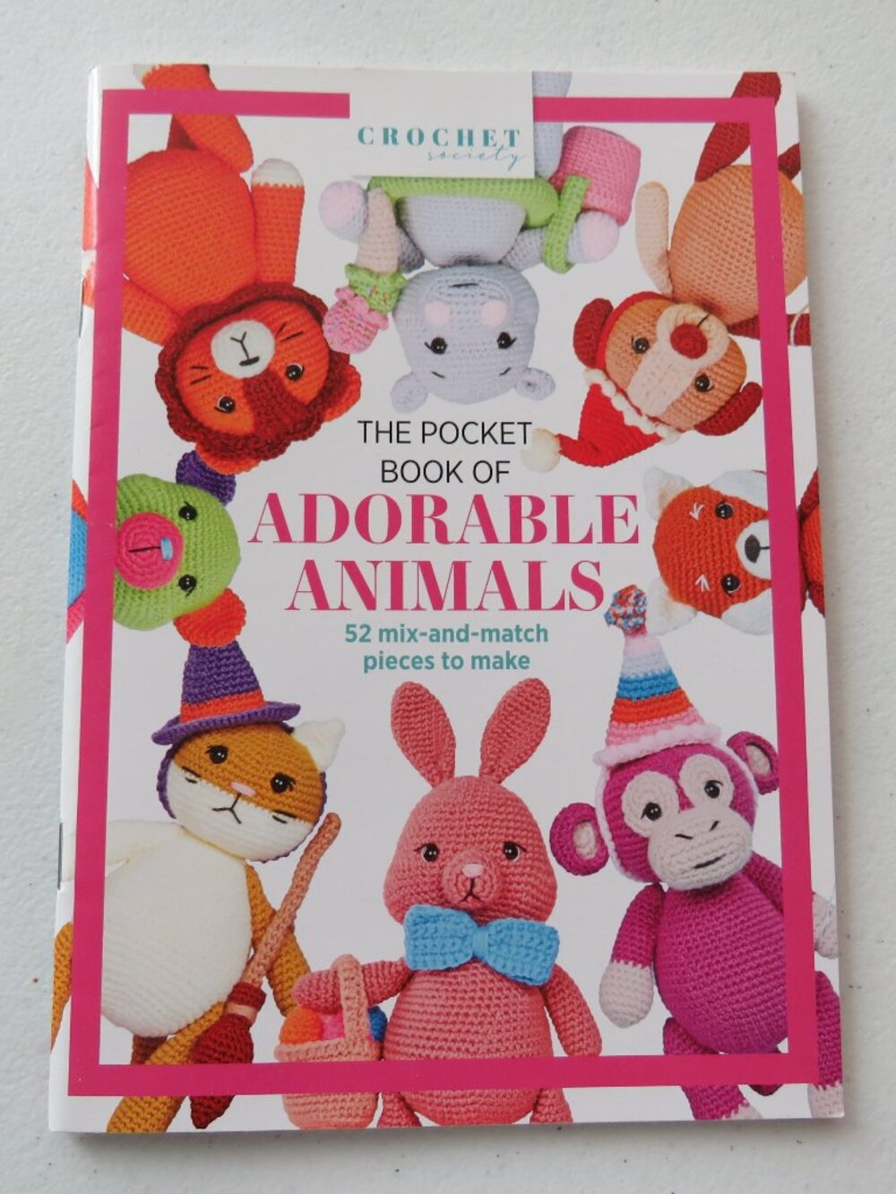 The Pocket Book of Adorable Animals 52 Mix-and-Match Pieces to Make
